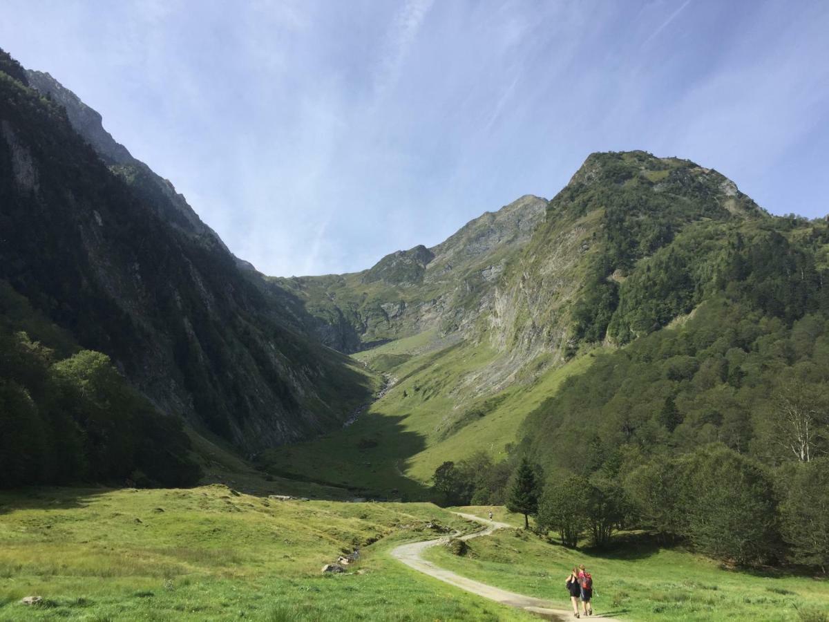 Les Meubles De Luchon - La Perle Bleue - Centre Luchon, Beau T2, 2 A 4 Personnes, Wifi Apartman Bagnères-de-Luchon Kültér fotó